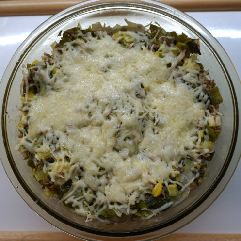 Überbackener Auflauf in einer Auflaufform